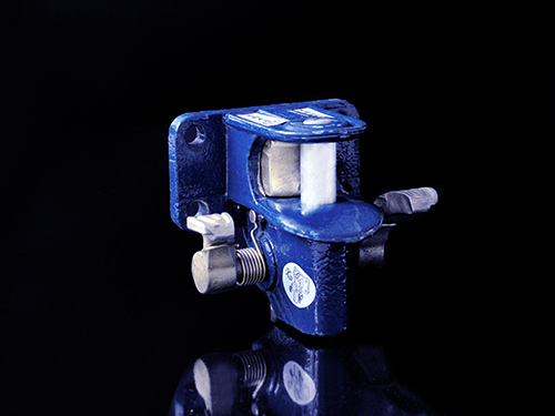 4代雙踏後牽引(yin)